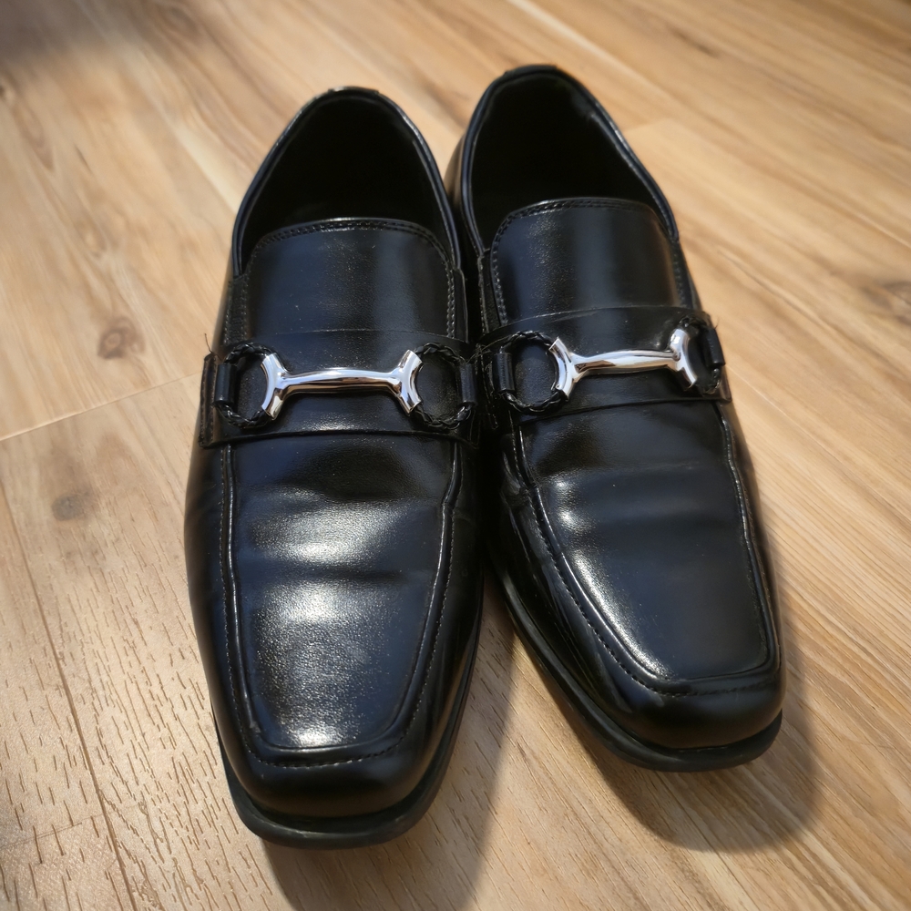 Stacy Adams Black Leather Slip-On Loafers with Silver Bit Size 3M Boys